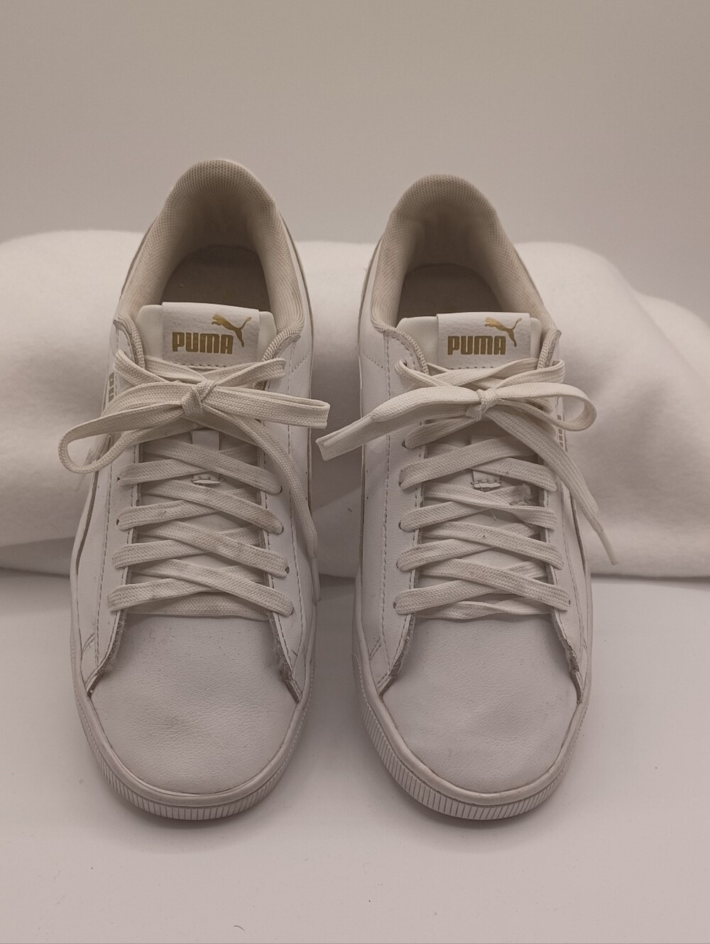 Puma Wmns Leather Vikky V2 White Team Gold Sneaker